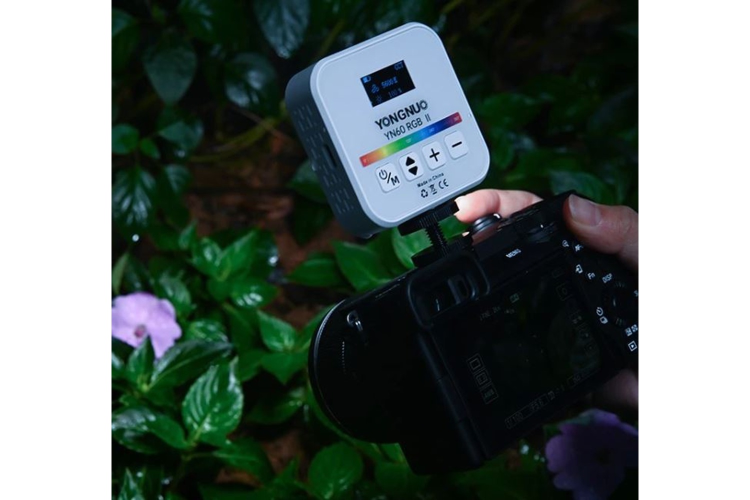 Yongnuo YN60-RGB II Dahili Bataryalı Mobil LED Işık - Beyaz Kasa