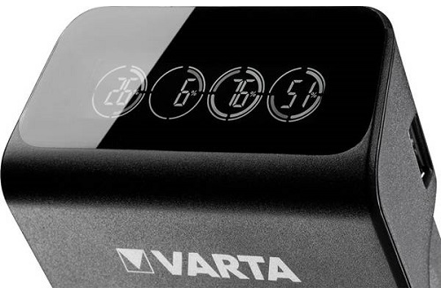 Varta LCD Plug+ Plus Şarj Cihazı + 4*2100 mAh AA Şarjlı Pil