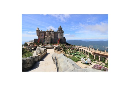 Canon RF-S 10-18mm F4.5-6.3 IS STM Lens (Canon Eurasia Garantili)